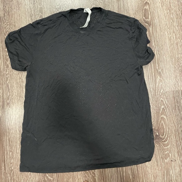 All yours boyfriend tee lululemon - Picture 2 of 3